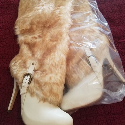 Beautiful Winter Cream Colored Boots Never Worn White Fuzzy Boots, Fur Boots Heels, Cream Colored Boots, 90s Y2k Fashion, Colored Boots, Fuzzy Boots, Block Heel Ankle Boots, Boots Heels, Lace Up Booties