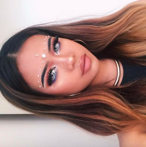 Rose Maniego, Music Festival Makeup, Hippie Makeup, Coachella Makeup, Festival Make Up, Festival Makeup Glitter, Concert Makeup, Rave Makeup, Makeup Hacks