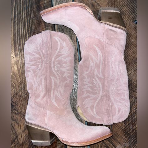 Blush Full-Grain Leather 2.5" Western Heel 13" Shaft Round Toe Leather Lining Cushioned Footbed Shaft Embroidery Leather Outsole *Boots Were Too Narrow For Me. My Loss Your Gain. Suede Western Boots, York Outfits, Better Everyday, New York Outfits, Fall 23, Fall 24, Prom Ideas, Miranda Lambert, Coastal Cowgirl