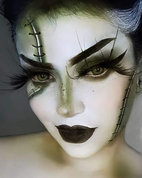 Punk Bride Of Frankenstein, Easy Bride Of Frankenstein Makeup, Bride Frankenstein Makeup, Frankenstein Bride Makeup, Halloween Costumes Frankenstein, Female Frankenstein Costume, Frankenstein Bride Costume, Halloween Makeup 2023, Diy Bride Of Frankenstein Costume