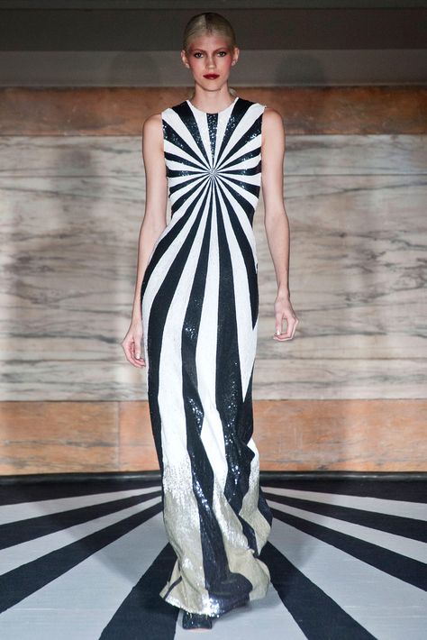 Matthew Williamson Fall 2014 RTW Collection London Fashion Weeks, Fashion Gowns, Black And White Dress, Matthew Williamson, Art Dress, Op Art, Fall 2014, Tim Burton, 70s Fashion