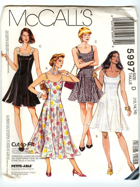 90s Dress Pattern, Slip Dress Pattern, Sewing Summer Dresses, Vintage Clothes Patterns, Princess Seam Dress, Simple Summer Dresses, Summer Dress Patterns, Vintage Dress Patterns, Dress Making Patterns