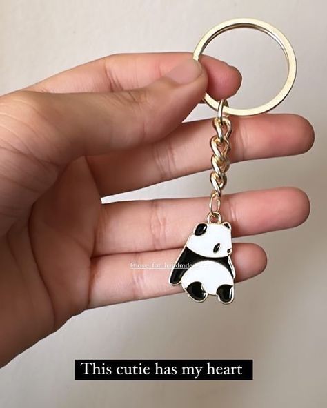 Panda Keychain, Panda Items, Panda Necklace, Birthday Room, Birthday Room Decorations, Dream Things, Panda Bears, Room Decorations, Diy Birthday Gifts