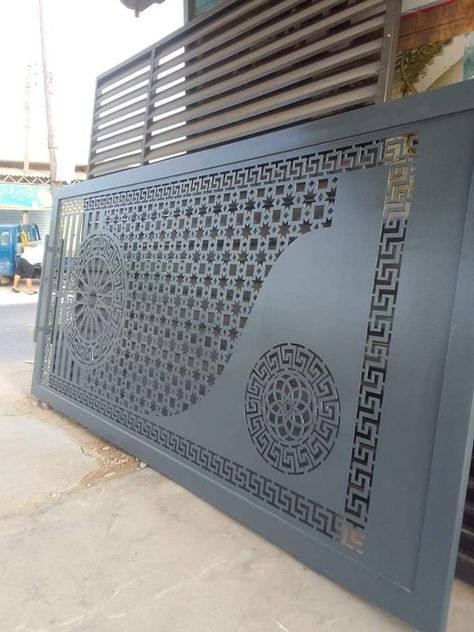 Cnc Gate Design, Cnc Door Design, Latest Gate Design, Modern Main Gate Designs, Main Gate Designs, Grill Design Modern, Grill Designs, Window Grill Design Modern, House Front Door Design