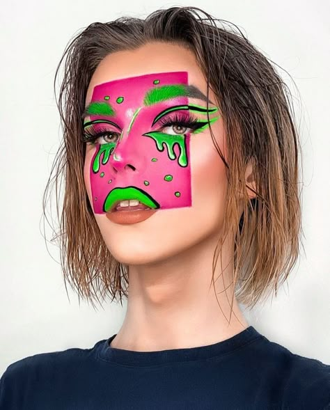 Artistic Face Makeup, Extreme Face Painting, Extreme Makeup Looks Halloween, Paint Makeup Body Art, Abstract Face Painting Makeup, Paint Makeup Look, Halloween Face Paint Costumes, Makeup Looks Extreme, Crazy Face Paint