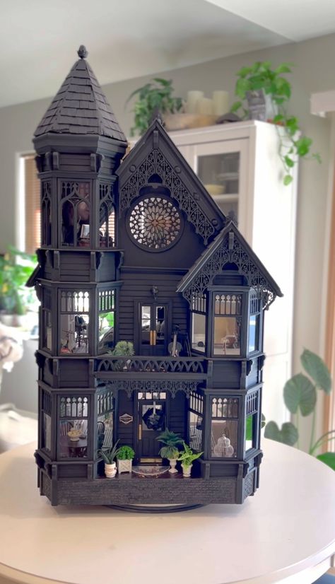 Blackthorn House — Jessica Cloe Miniatures Paper Dollhouse Printable Templates, Addams Family Dollhouse, Greenleaf Orchid Dollhouse Interior, Wednesday Addams Doll Diy, Gothic Dollhouse Diy, Haunted Dollhouse Diy Ideas Interior, Doll House Painting Ideas, Goth Doll House, Spooky Doll House