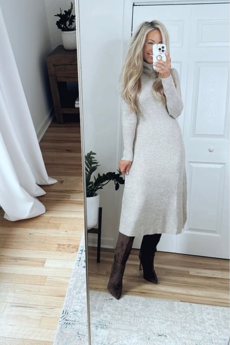 Knitted Dress Outfit, Winter Work Wear, Winter Outfits Warm, Black Sweater Dress, Warm Dresses, Knitted Dress, Spring Shirts, Turtle Neck Dress, Casual Winter Outfits