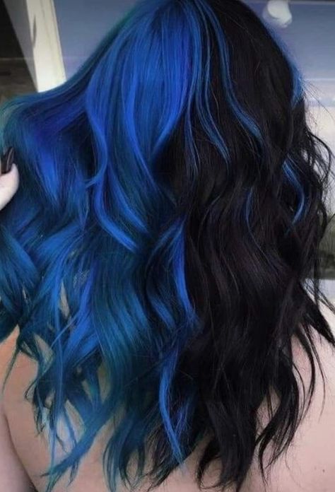 Blue And Black Hair Split, Blue And Black Hair, Split Dyed Hair, Dyed Hair Blue, Hair Color Underneath, Cute Hair Colors, Creative Hair Color, Hair Color Streaks, Hair Streaks