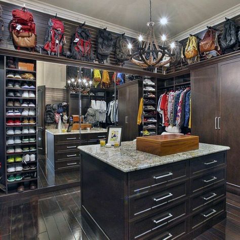 Organized Mens Closet With Island Cabinet In Middle Of Room Small Bedroom Ideas For Men Layout, Men Closet Ideas, Mens Closet Organization, Small Bedroom Ideas For Men, Closet Island, Luxury Mansions Interior, Boys Closet, Walk In Closet Design, Luxury Closets Design