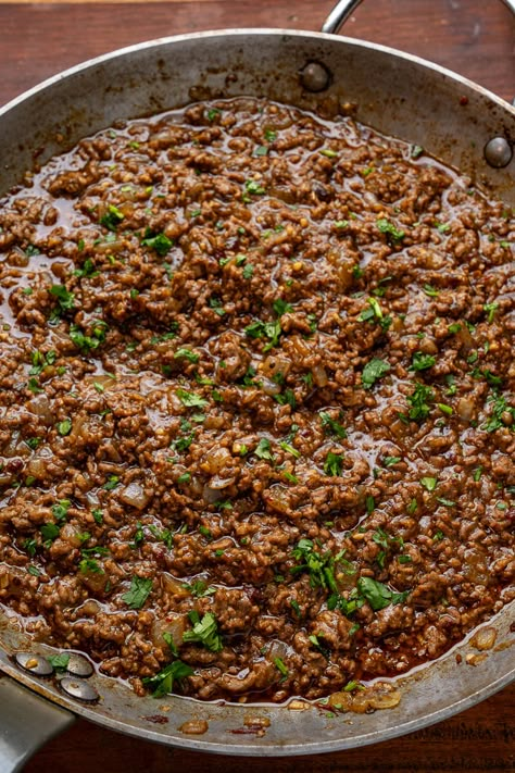 Barbacoa Ground Beef Ground Beef Cilantro Recipes, Chipotle Ground Beef, Beef Barbacoa Burritos, Beef Barbacoa Dutch Oven, Copycat Chipotle Beef Barbacoa, Burrito Salad Bowl, Chipolte Beef Barbacoa Slow Cooker, Slow Cooker Beef Barbacoa, Mexican Stuffed Peppers