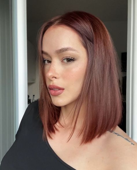 Spring Red Hair, Spring Red Hair Color, Short Auburn Hair, Short Copper Hair, Copper Brown Hair, Hair Color Images, Red Hair Color Ideas, Red Hair Inspo, Spring Red