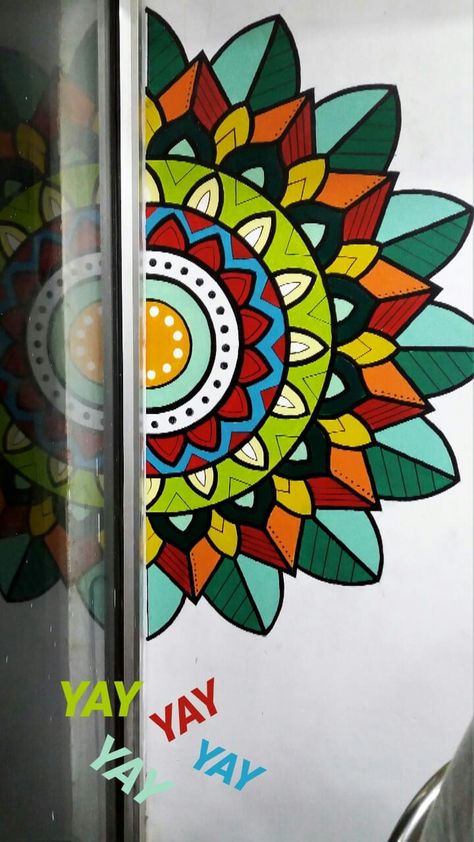 Mandala Art Door Design, Mandala Art On Door, Door Mandala Art, Mandala Art On Wall Easy, Rangoli Drawing Design, Mandala Art Rangoli Design, Simple Mandala Design Easy, Mandala Painting Easy, Mandala Art Rangoli