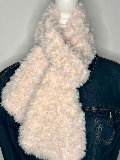 Fluffy Scarf, Faux Fur Scarf, Faux Fur Scarves, Fur Scarf, Light Pink Color, Pretty Lights, Washing Clothes, How To Look Pretty, To Do List