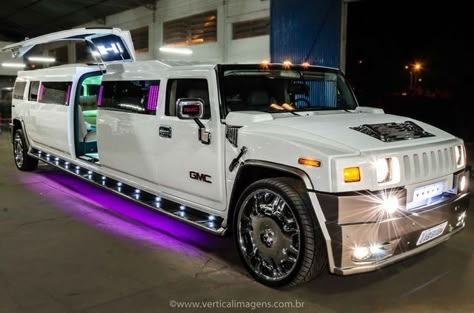 Hummer For Sale, Limousine Interior, Luxury Rv Living, Hummer Limo, Hummer Truck, Jet Privé, Limousine Car, Wedding Limo, Party Bus Rental