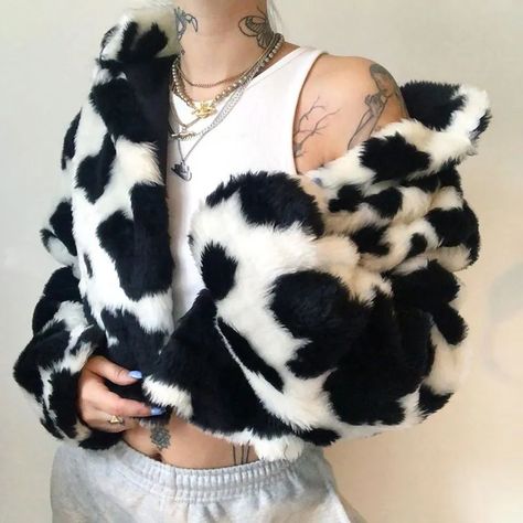 Bababy Fluffy Cow Print Cropped Jacket | YesStyle White Faux Fur Jacket, Cropped Faux Fur Coat, Streetwear Coat, Cropped Coat, Style Hip Hop, Estilo Punk, White Faux Fur, Cow Pattern, Print Jacket