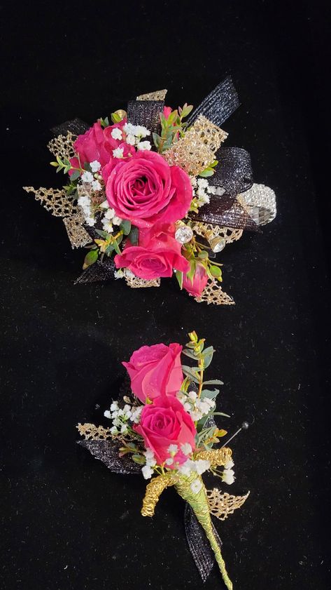 Hot pink roses with black and gold Pink And Gold Corsage, Hot Pink Corsage, Gold Tux, All Black Tux, Tux Prom, Gold Corsage, Black Corsage, Prom Gold, Prom Corsages