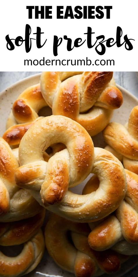 Home Made Soft Pretzels, Homemade Pretzels Soft, Easy Soft Pretzel Recipe, Homemade Baking Recipes, Soft Pretzels Recipe, Baked Snacks, Pretzel Recipe, Soft Pretzel Recipe, Baking Soda Bath