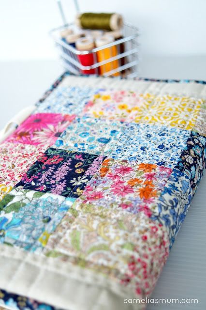 Quilt Book Cover, Fabric Art Diy, Fabric Book Covers, Book Cover Diy, Basic Quilt, Book Wrap, Free Sewing Patterns, Sewing Tutorials Free, Fabric Journals