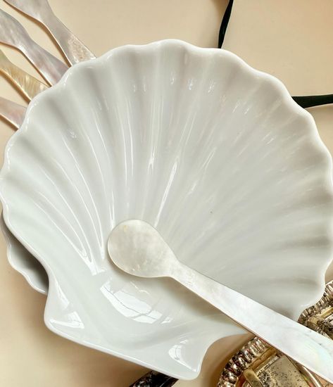 Welcome to Day of 4 of #shopsustainable24: Gifts for Foodies 🎁 but also amazing pieces for holiday parties and gatherings or everyday use: Multi item post: A) Silver plate clam shell hinged dish with amber glass insert, great for butter, salt, caviar, etc. $30 B) Small mother of pearl spoon with sterling tip, 3.75 in long, $18 C) Onyx figs, some glue is visible, $20 D) Antique silver plate on copper 3 arm candelabra, made in England, 14.5 in across, 9.75 in tall, $65 E) Arthur Court mo... Gifts For Foodies, Arthur Court, Clam Shell, Foodie Gifts, Amber Glass, Holiday Parties, Fig, Mother Of Pearl, Antique Silver