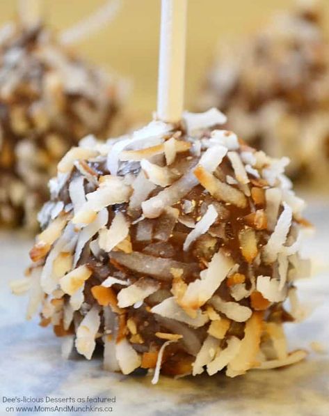 Chocolate Cake Pop Recipe, Chocolate Cake Pop, Chocolate Cake Pops Recipe, Cake Pop Tutorial, Cake Ball, Chocolate Cake Pops, Dessert Parfait, Christmas Cake Pops, Cake Pop Recipe