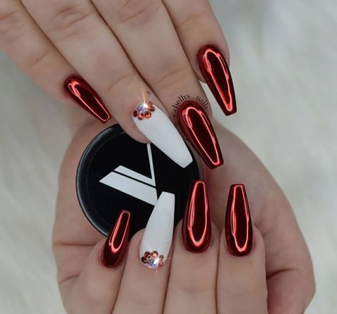 Black Chrome Nails, Red Chrome Nails, Gold Chrome Nails, Emerald Nails, Pink Chrome Nails, Red Chrome, Natural Nail Art, Chrome Nail Art, Milky Nails