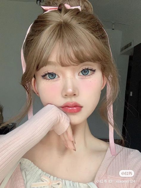 Innocent Makeup, Ballet Makeup, Long Beautiful Hair, Soft Girl Makeup, Makeup Layout, Soft Natural Makeup, Ballet Hairstyles, Long Hair Hairstyles, Chinese Makeup