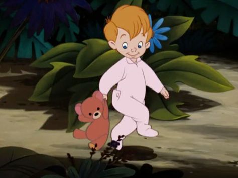 Michael Darling- Teddy Bear Disney Characters Peter Pan, Peter Pan Movie, Peter Pan Disney, Peter Pan And Tinkerbell, Disney Addict, Old Disney, Pinturas Disney, Disney Aesthetic, Disney Tattoos