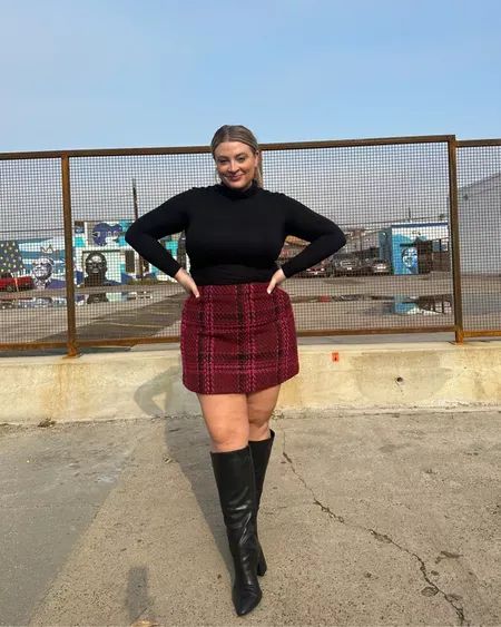 Mini Skirt And Boots Outfit Plus Size, Plus Size High Boots Outfits, Leather Skirt Outfit Midsize, Winter Outfits Plus Size Women, Knee High Boots Outfit Midsize, Plus Size Tall Boots Outfits, Plus Size Outfits With Boots, Torrid Outfits 2023, Plus Size Boots Outfit