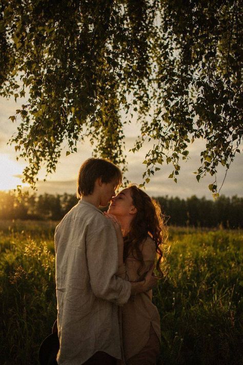 Shy Couples Poses, Couple Film Aesthetic, Love Story Pictures, Love Story Aesthetic, Couples Photo Shoot Ideas, Whimsical Engagement Photos, Couple Shoot Ideas, Love Story Photo, Love Story Photography