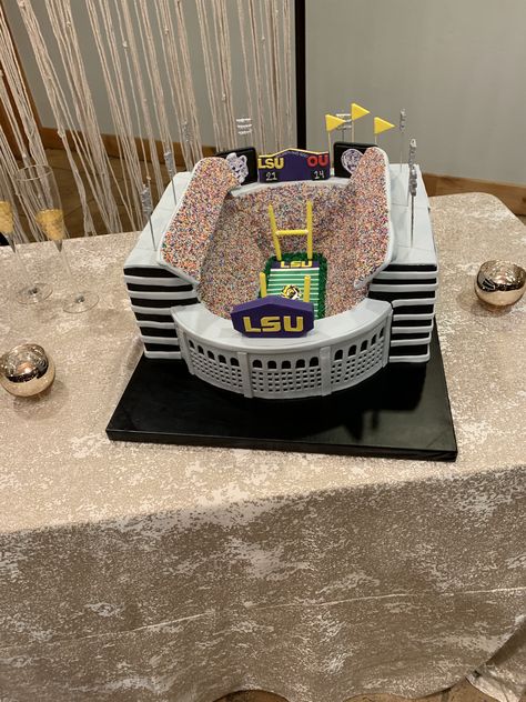 Grooms Cake Lsu, Grooms Cake Football, Lsu Grooms Cake, Football Stadium Cake, Football Grooms Cake, Lsu Cake, Lsu Stadium, Stadium Cake, Football Cakes