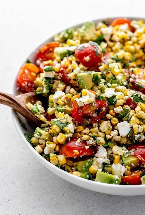 Grilled Corn Avocado Salad with Feta, Cilantro, & Lime Corn Tomato Avocado Salad, Grilled Chicken Recipes Easy, Corn Salad Recipe, Corn Avocado, Corn Avocado Salad, Salad Dressing Recipes Healthy, Grilled Corn Salad, Vegetarian Salad, Avocado Tomato Salad