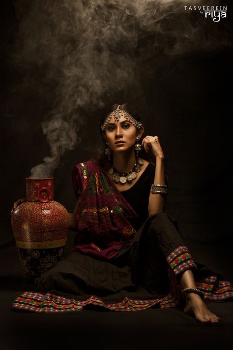 Banjaran - Tribal on Behance Garba Photo Shoot, Garba Photography Poses Women, Garba Photoshoot Poses, Banjaran Fashion Photography, Banjaran Fashion Dress, Heeramandi Poses, Navratri Look Photoshoot, Garba Shoot Ideas, Saree Concept Shoot