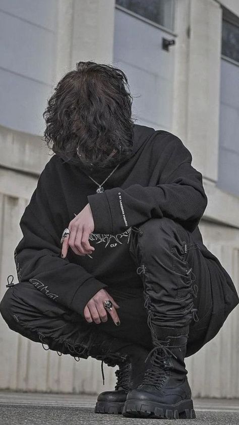 Emo Outfit Ideas Men, Grunge Emo Outfits Men, Edgy Guy Outfits, Alt Outfits Men, Emo Boy Style, Emo Guy Outfits, Emo Outfits For Guys, Emo Outfits Men, Goth Boy Outfits