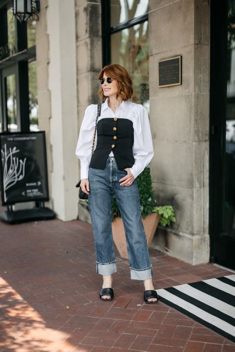 This fabulous corset top and button-down are 40% off right now! I'm wearing an XS in both. Click through to shop the look! Shop The Look, Top Sales, Corset Top, Effortless Style, Puff Sleeve, Dallas, Right Now, On Sale, Blogger