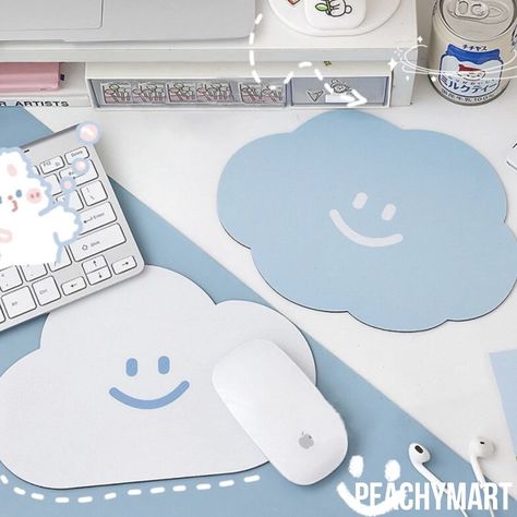 Kawaii Anti-Slip Smiley Cloud Mouse Pad Cute Mousepad, Desk Pad Ideas, Mouse Pad Ideas, Gaming Supplies, Kawaii Mouse Pad, Mouse Pad Aesthetic, Aesthetic Mouse Pad, Soft Plushies, Kawaii Mouse