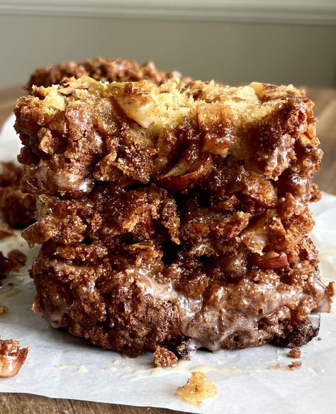 Brown Butter Apple Fritter Loaf — Well Made by Kiley Brown Butter Apple Fritter Loaf, Brown Butter Bread, Apple Fritter Loaf Cake Recipe, Apple Fritter Loaf Cake, Apple Fritter Cake Recipe, Apple Fritter Loaf, Apple And Cinnamon Cake, Apple Cinnamon Swirl Loaf, Apple Loaf Recipes