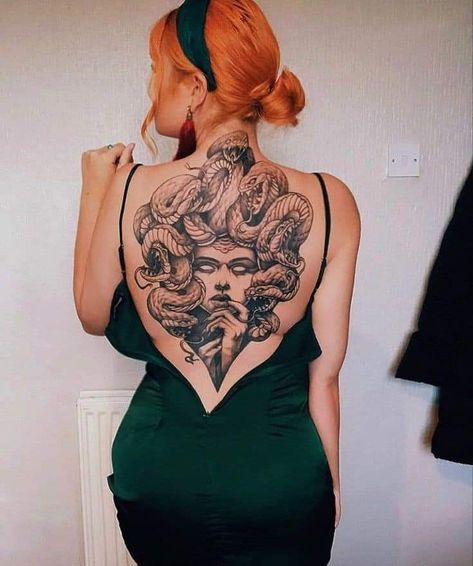 Tattooed Freckles, Medusa Tattoo Design, Back Piece Tattoo, Single Line Tattoo, Medusa Tattoo, Pretty Tattoos For Women, Dope Tattoos For Women, Stomach Tattoos, Stylist Tattoos