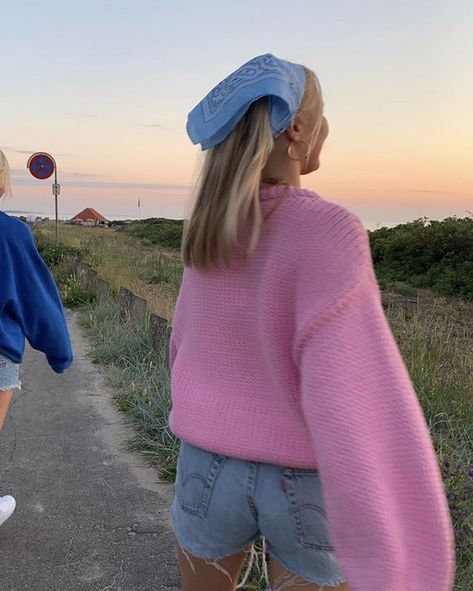 pink sweater Vsco Style, Vsco Outfit, Vsco Outfits, Estilo Hippy, Looks Pinterest, Style Instagram, Instagram Blogger, Neue Outfits, Vsco Girl