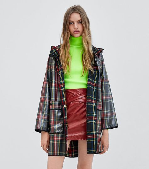 I Don't Own This Must-Have NY Item, and I'm Miserable Because of It Closer Costumes, Rain Coat Outfit, Plaid Raincoat, Rain Coats For Women, Ganni Jacket, Bjd Fashion, Cute Raincoats, Stylish Raincoats, Vinyl Raincoat