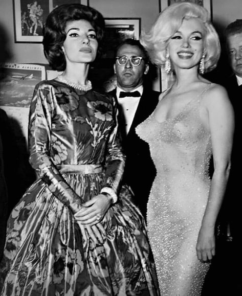 💗 𝓘𝓽𝓼 𝓪 𝓽𝓱𝓲𝓷𝓰 𝓬𝓪𝓵𝓵𝓮𝓭 𝓿𝓲𝓷𝓽𝓪𝓰𝓮 💗 on Instagram: “Maria Callas and Marilyn Monroe at John F. Kennedy's birthday party, 1962.” Marilyn Monroe And Jfk, Jfk Birthday, Marilyn Monroe 1962, Marilyn Monroe Portrait, Joe Dimaggio, Maria Callas, Marilyn Monroe Photos, Norma Jean, Actrices Hollywood