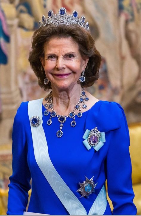 Queen Concept Art, Queen Silvia Of Sweden, Kingdom Of Sweden, Queen Of Sweden, Royal Crown Jewels, Royal Portraits, The Royal Palace, Royal Tiaras, Queen Silvia