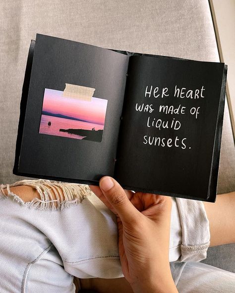 Her Heart Was Made Of Liquid Sunsets, Sunset Journal Ideas, Jounral Idea, Journal For Sister, Dairy Book, Everyday Painting, Dairy Writing, Hand Lettering Worksheet, Quarter Life Crisis