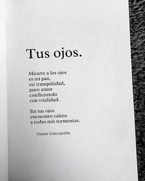 Love Poems In Spanish, Spanish Love Poems, Hopeless Crush Quotes, Spanglish Quotes, Romantic Poems, Poems For Him, Cute Spanish Quotes, Favorite Book Quotes, Love Phrases