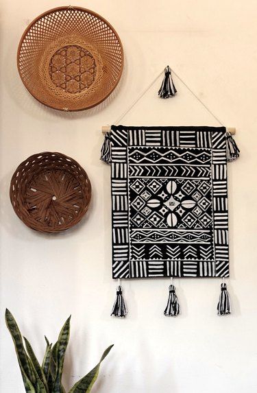 Diy Mudcloth, Basket Upcycle, Fabric Wall Decor, African Inspired Decor, Pdf Design, Weaving Kit, African Home Decor, Diy Wall Art Decor, Fabric Wall Hanging