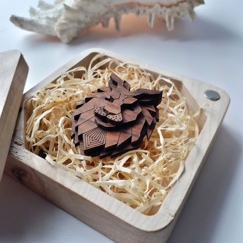 Wooden Brooch - Father Wood Laser Engraving Machine, Laser Products, Wooden Pins, Bride Birthday, Wooden Brooch, Face Brooch, Laser Engraved Ideas, Diy Wooden Projects, Cnc Design