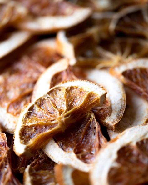 Dried Oranges, Fruit Photography, Orange Fruit, Mindful Eating, Dried Fruits, Beautiful Textures, Ayurveda, Meat Jerky, Food Photography