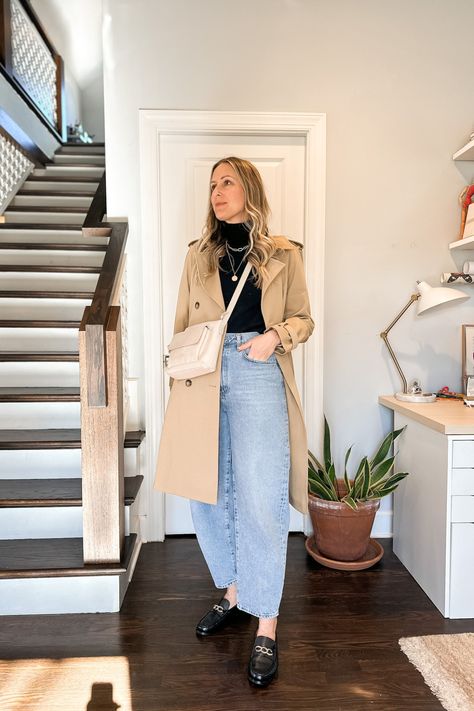 Sézane Scott Trench Coat: Review + Outfits - Michelle Tomczak Trench Outfit, Classic Trench Coat, Color Combos, Fall Fashion, Trench Coat, Closet, Color