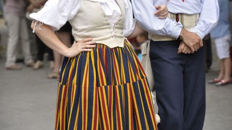 La falda característica de las Islas Canarias Canary Islands, Waist Skirt, Maxi Skirt, High Waisted Skirt, Midi Skirt, High Waisted