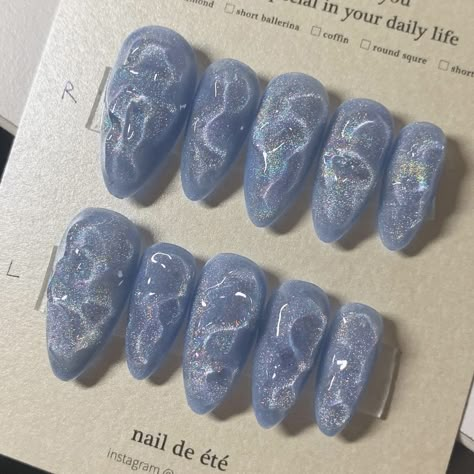 Chinese Press On Nails, Jellyfish Acrylic Nails, Chinese Blue Nails, Gem Gel Nails, Blue Bubble Nails, Douyin Nails Short Almond, Blue Asian Nails, New Jeans Inspired Nails, Simple Jelly Nails