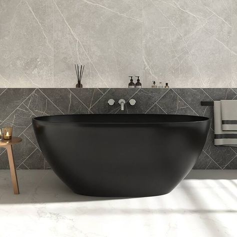 Black Bathtub Bathroom, All Black Bathroom, Decorating Bathrooms, Decor Bathroom Ideas, Black Bathtub, Luxurious Bathtubs, Remodeling Bathroom, Stand Alone Tub, Stone Bathtub